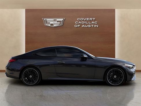 Used 2025 Mercedes-Benz CLE 300 4MATIC Coupe image 5