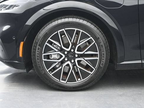Used 2024 Ford Mustang Mach-E Premium AWD/4WD image 17