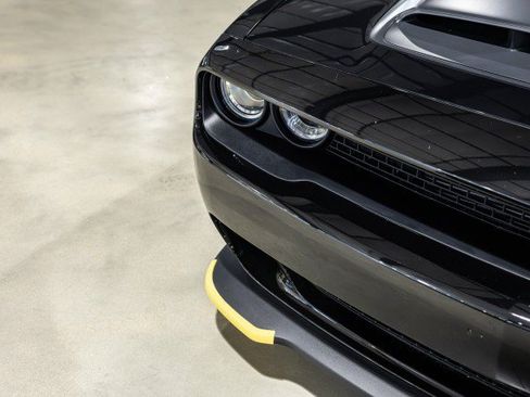 Used 2023 Dodge Challenger SRT Hellcat Redeye RWD image 12