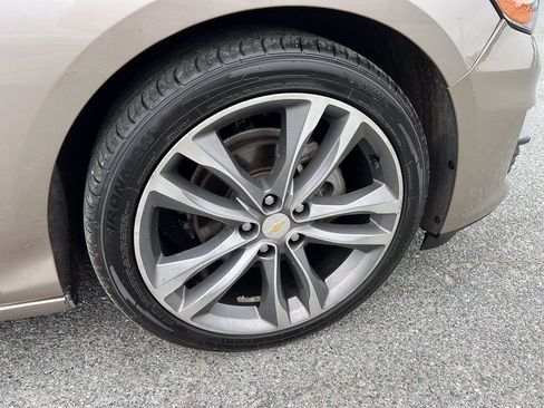 Used 2023 Chevrolet Malibu LT w/ Driver Confidence Package FWD image 8