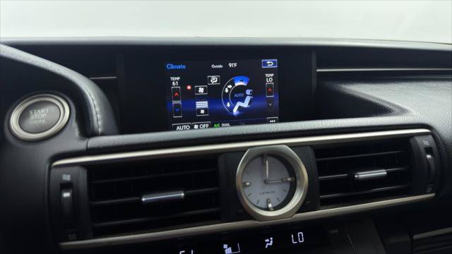 Used 2015 Lexus RC 350 w/ Luxury Package RWD image 26