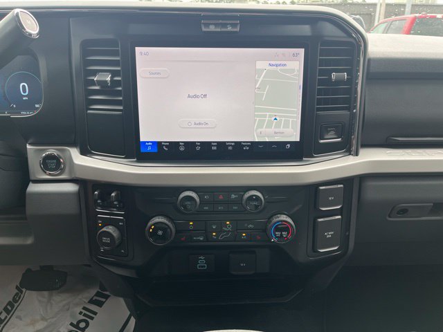 New 2026 Ford F250 XLT w/ XLT Premium Package AWD/4WD image 13