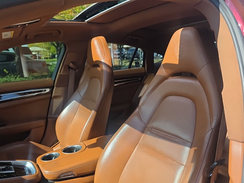 Used 2018 Porsche Panamera 4 w/ Premium Package Plus AWD/4WD image 22