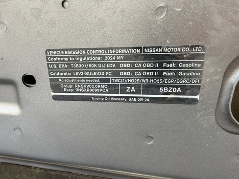 Used 2024 Nissan Sentra SV FWD image 35