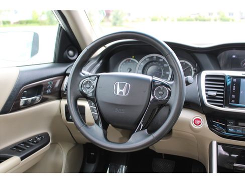 Used 2017 Honda Accord EX-L image 27