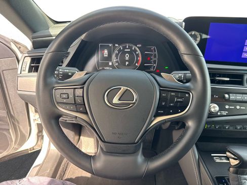 Certified 2025 Lexus ES 350 w/ Premium Package FWD image 27