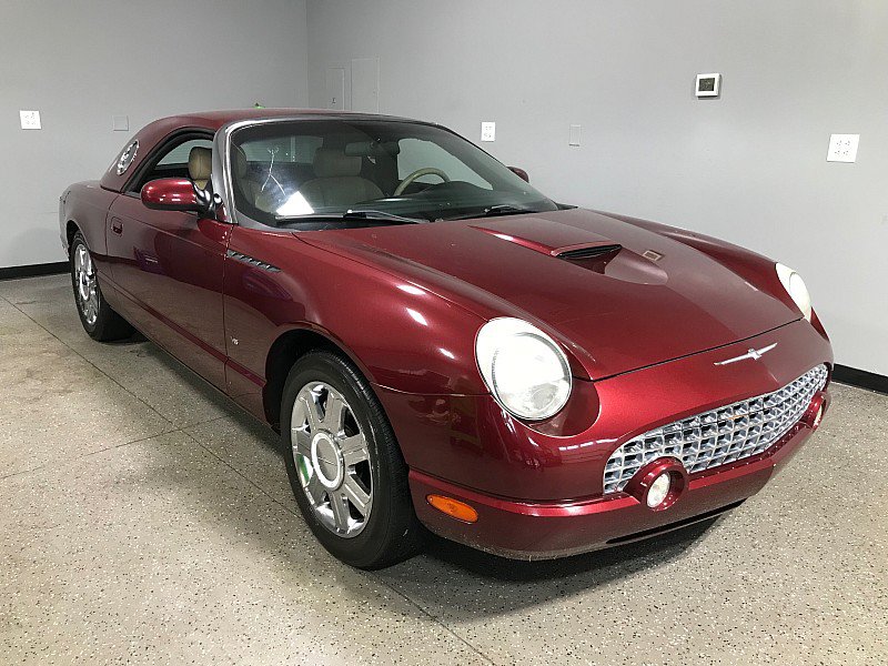 Used 2004 Ford Thunderbird RWD image 3