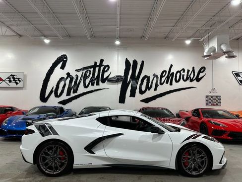 Used 2024 Chevrolet Corvette Stingray Preferred Cpe w/ Z51 Performance Package image 9