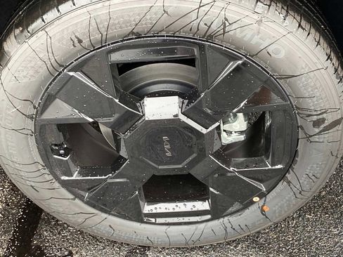 New 2026 Kia Sportage X-Line w/ X-Line Technology Package image 6