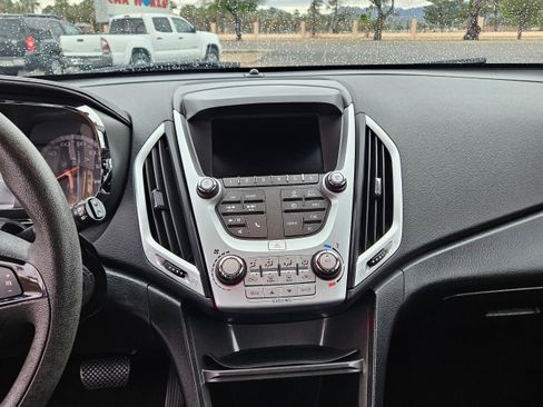 Used 2016 GMC Terrain SLE FWD image 18