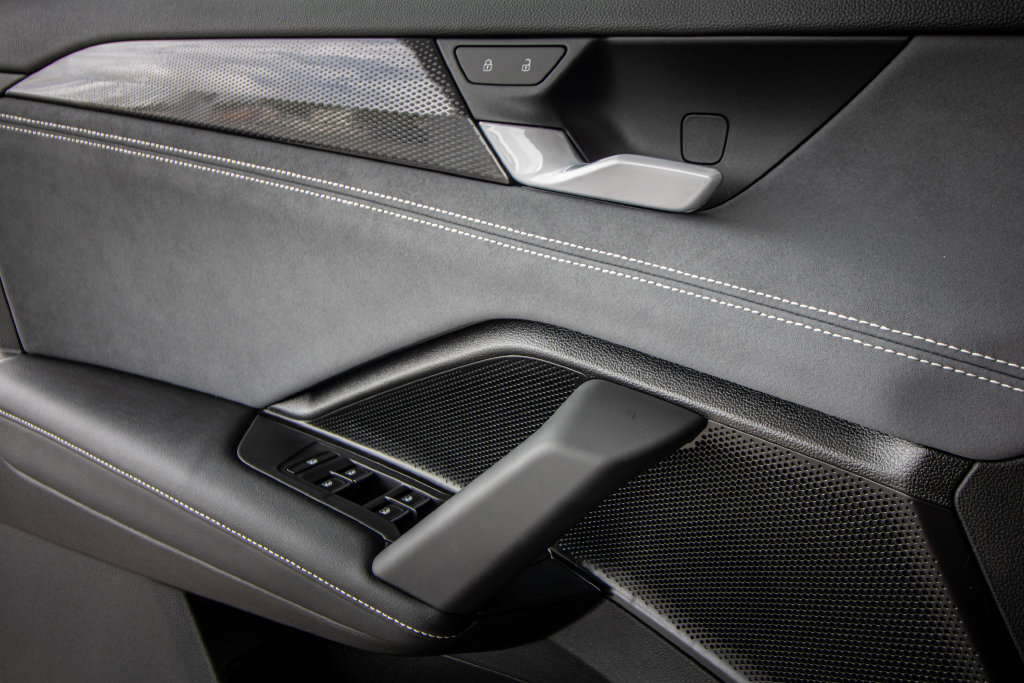 New 2026 Volkswagen Tiguan SE R-Line FWD image 22