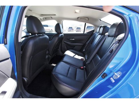 Used 2024 Nissan Sentra SR w/ SR Premium Package image 10