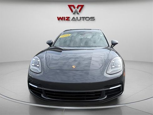 Used 2018 Porsche Panamera 4 image 5