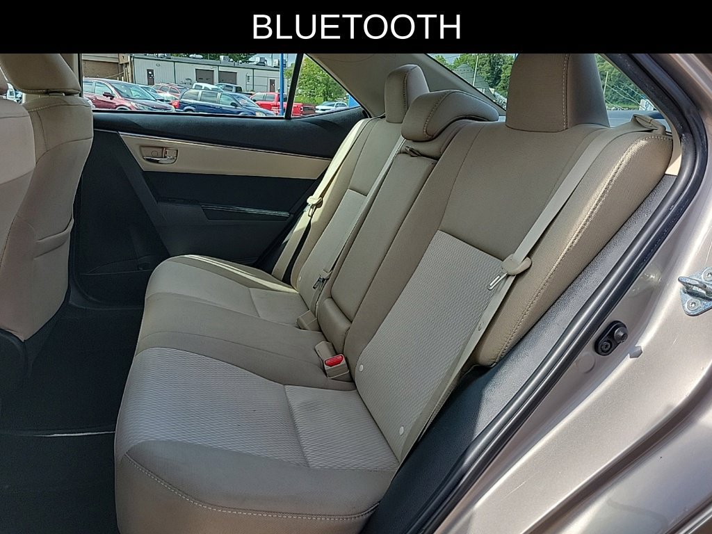 Used 2015 Toyota Corolla LE FWD image 10