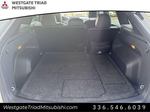 Used 2023 Volkswagen Atlas Cross Sport SE image 23