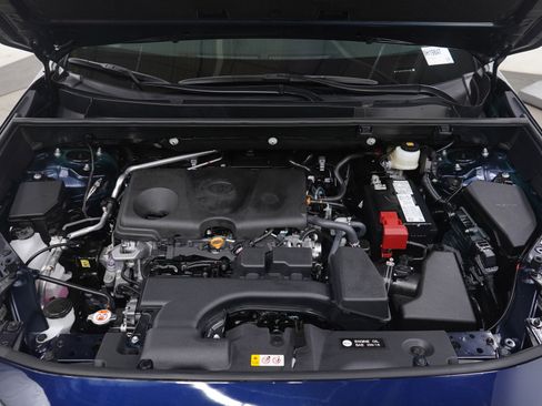 Used 2025 Toyota RAV4 Limited image 29