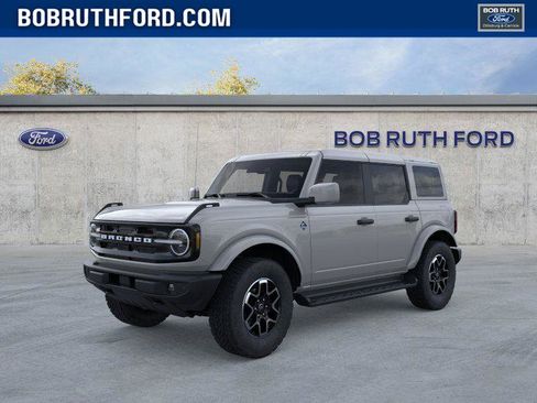 New 2026 Ford Bronco Outer Banks AWD/4WD image 1