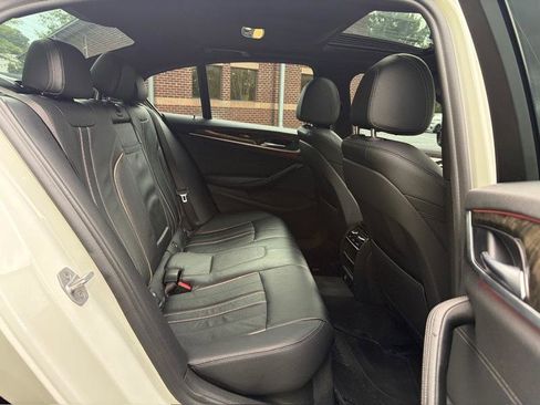 Used 2017 BMW 540i RWD image 39
