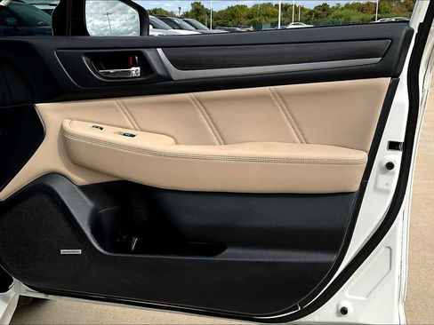 Used 2018 Subaru Legacy 2.5i Limited image 42