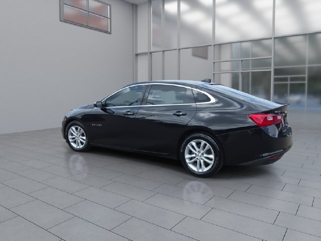 Used 2018 Chevrolet Malibu LT w/ Driver Confidence Package FWD image 6
