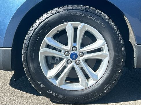 Used 2019 Ford Edge SEL w/ Equipment Group 201A AWD/4WD image 11
