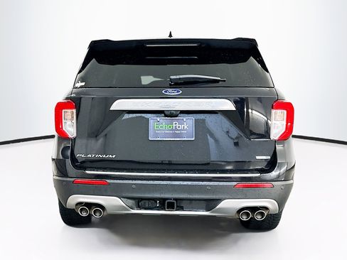 Used 2020 Ford Explorer Platinum w/ Premium Technology Package image 7