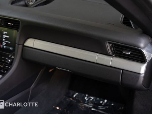 Used 2018 Porsche 911 GT3 image 32