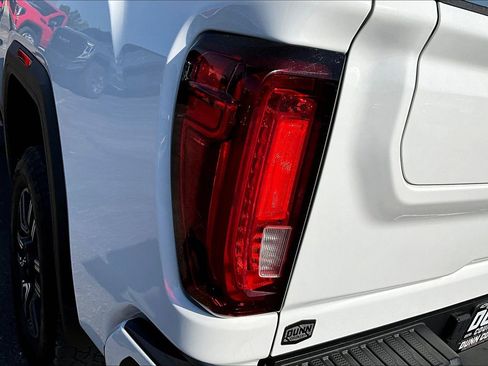 Used 2023 GMC Sierra 2500 AT4 w/ AT4 Premium Plus Package image 33