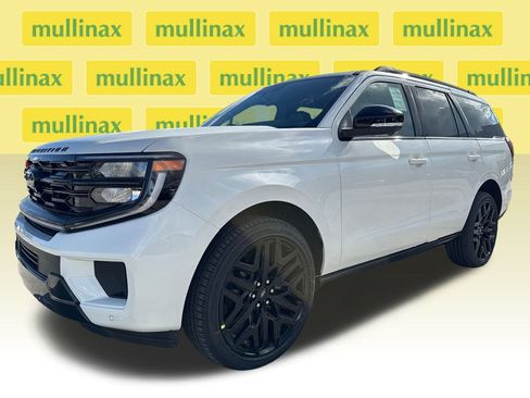 New 2026 Ford Expedition Platinum image 19