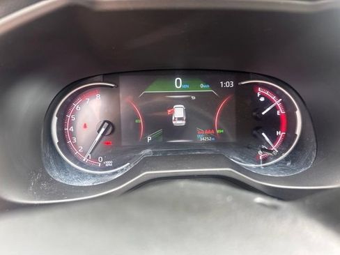 Used 2023 Toyota RAV4 XLE w/ Convenience Package FWD image 6