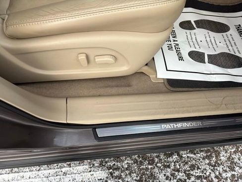 Used 2014 Nissan Pathfinder SL w/ SL Premium Package image 26