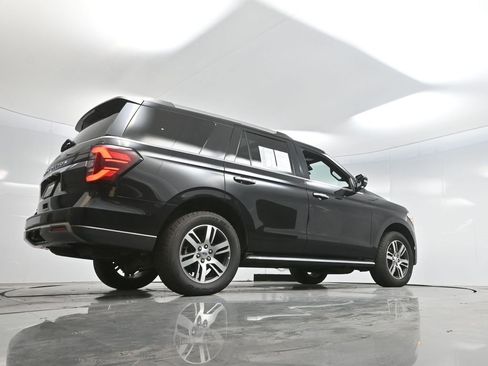 Used 2022 Ford Expedition Limited image 71