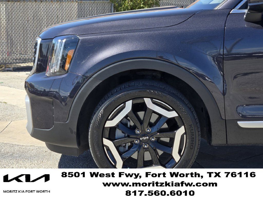 Certified 2025 Kia Telluride S FWD image 7