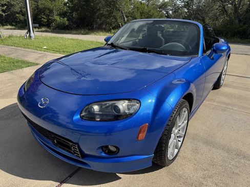 Used 2006 MAZDA MX-5 Miata Sport w/ Appearance Pkg RWD image 5