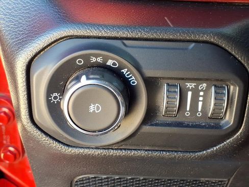 Used 2022 Jeep Wrangler Rubicon image 15