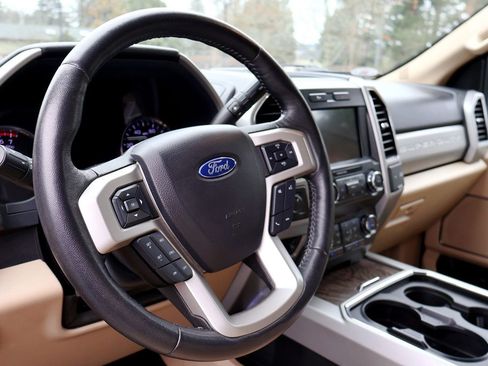 Used 2019 Ford F350 Lariat w/ Lariat Value Package image 16