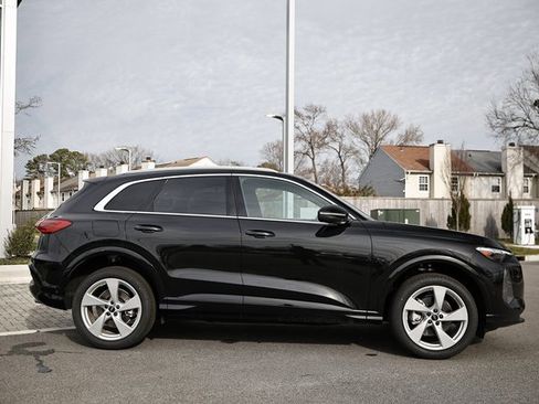 New 2025 Audi Q5 Premium Plus image 4