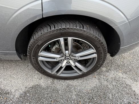 Used 2020 Volvo XC60 T5 Momentum image 14