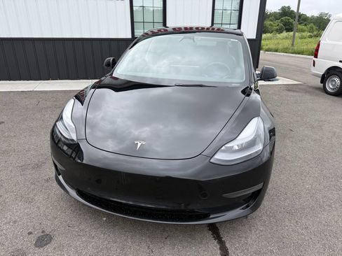 Used 2022 Tesla Model 3 RWD image 3