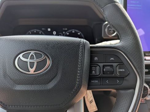 New 2026 Toyota 4Runner Limited AWD/4WD image 19