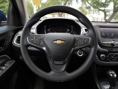 Used 2021 Chevrolet Equinox LT image 10