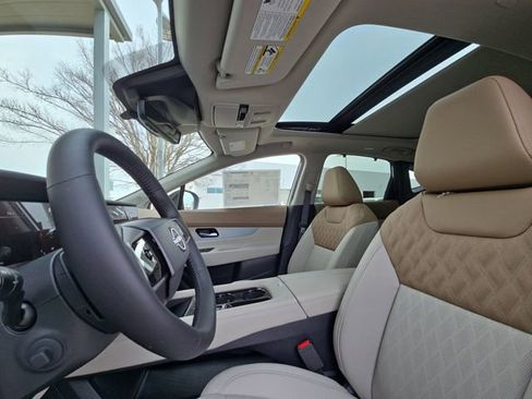 New 2026 Nissan Murano Platinum image 7