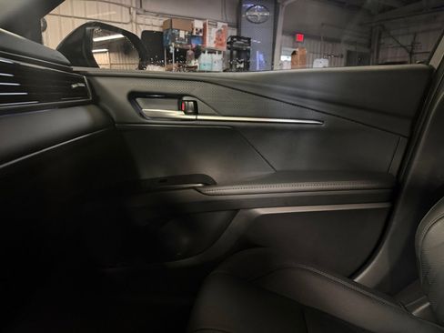 Used 2025 Toyota Camry XSE image 35