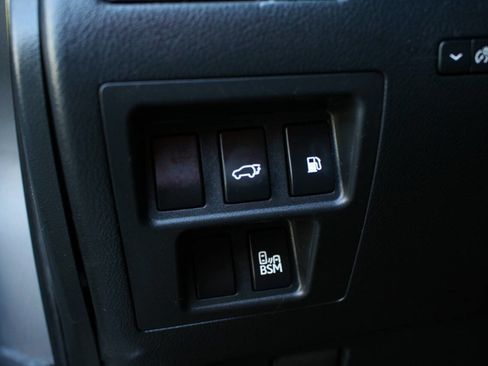Used 2014 Lexus RX 450h AWD image 18
