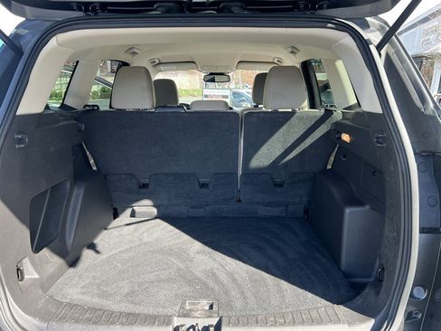 Used 2018 Ford Escape SE w/ Ford Safe & Smart Package image 11