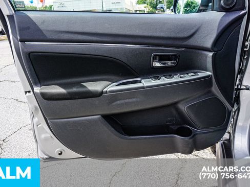 Used 2025 Mitsubishi Outlander Sport AWD image 50