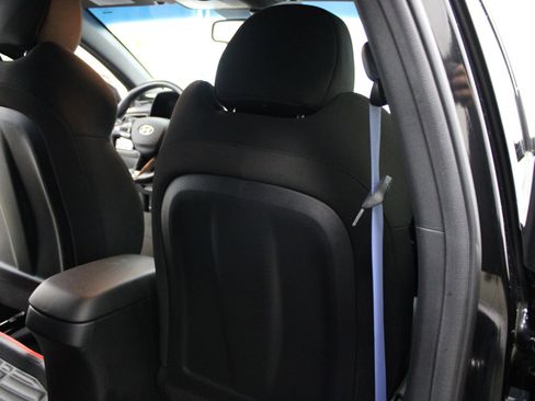 Used 2020 Hyundai Veloster N w/ Performance Package image 20