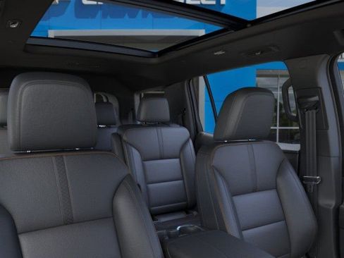 New 2026 Chevrolet Traverse High Country FWD image 24