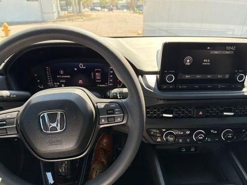 Used 2024 Honda Accord EX image 23
