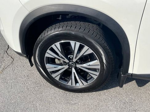 Used 2023 Nissan Rogue SV w/ SV Premium B Package AWD/4WD image 31